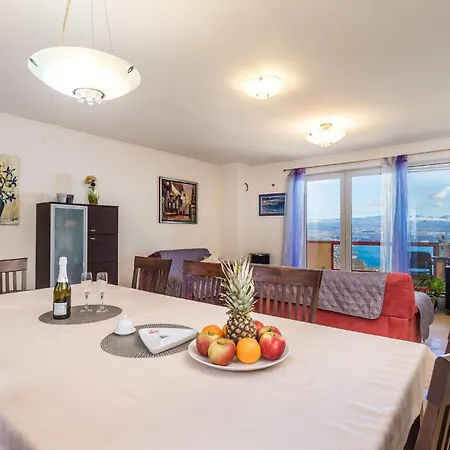Apartment Awesome In With House Sea View Lovran